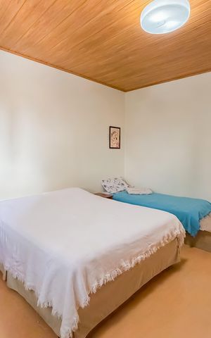 Casa à venda com 100m², 3 quartos e sem vaga Casa à venda com 100m², 3 quartos e sem vagaQuarto 1