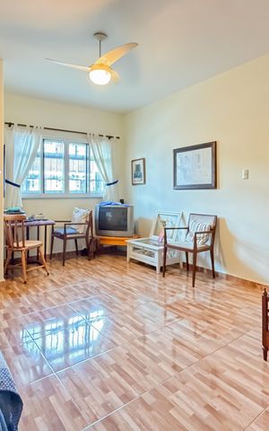 Casa à venda com 100m², 3 quartos e sem vaga Casa à venda com 100m², 3 quartos e sem vagaSala