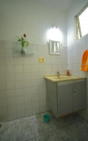 Apartamento à venda com 56m², 2 quartos e 1 vagaBanheiro 