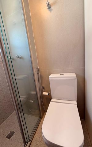 Apartamento para alugar com 50m², 2 quartos e 1 vaga Apartamento para alugar com 50m², 2 quartos e 1 vagaBanheiro social