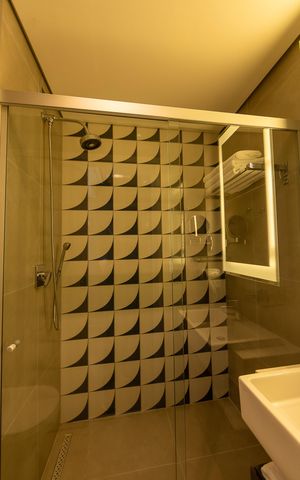 Studio para alugar com 29m², 1 quarto e 1 vaga Studio para alugar com 29m², 1 quarto e 1 vagaBanheiro