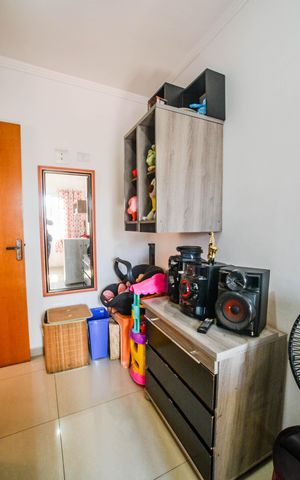 Apartamento à venda com 100m², 2 quartos e 2 vagas Apartamento à venda com 100m², 2 quartos e 2 vagasQuarto 1