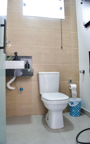 Casa à venda com 200m², 3 quartos e 2 vagas Casa à venda com 200m², 3 quartos e 2 vagasÁrea Gourmet - Gourmet