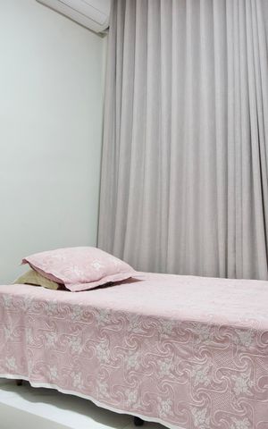 Casa à venda com 200m², 3 quartos e 2 vagas Casa à venda com 200m², 3 quartos e 2 vagasQuarto 2
