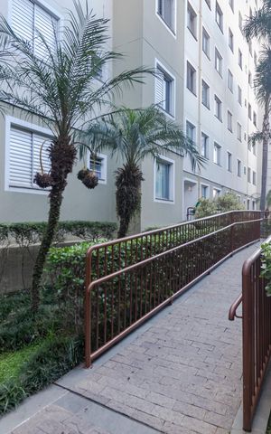 Apartamento para alugar com 47m², 2 quartos e 1 vaga Apartamento para alugar com 47m², 2 quartos e 1 vagaEntrada