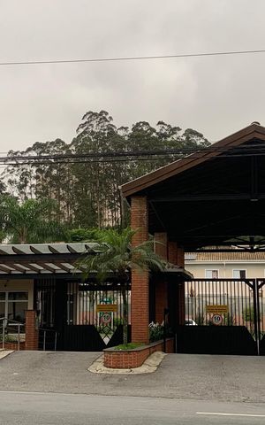Casa à venda com 127m², 3 quartos e 3 vagasFachada e portaria 