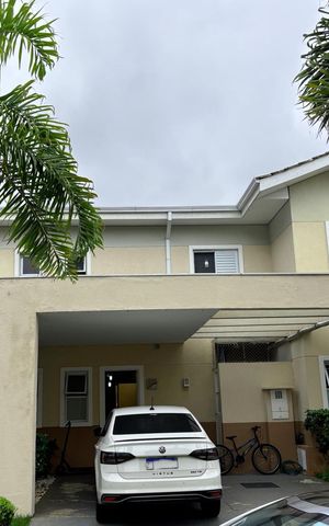 Casa à venda com 127m², 3 quartos e 3 vagasFachada /Garagem 