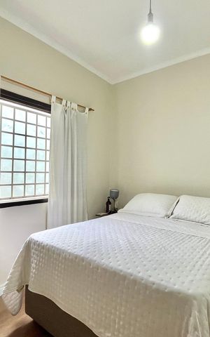 Casa à venda com 378m², 3 quartos e 2 vagas Casa à venda com 378m², 3 quartos e 2 vagasQuarto 3