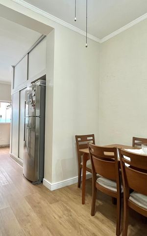 Casa à venda com 378m², 3 quartos e 2 vagas Casa à venda com 378m², 3 quartos e 2 vagasCozinha