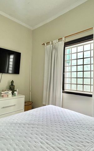 Casa à venda com 378m², 3 quartos e 2 vagas Casa à venda com 378m², 3 quartos e 2 vagasQuarto 3