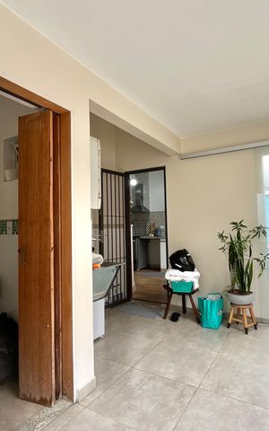 Casa à venda com 378m², 3 quartos e 2 vagas Casa à venda com 378m², 3 quartos e 2 vagasÁrea de Serviço