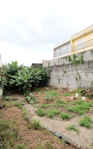 Casa à venda com 104m², 2 quartos e 1 vagaÁrea externa