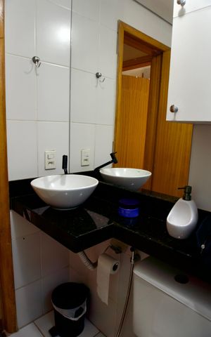Apartamento à venda com 97m², 2 quartos e 1 vaga Apartamento à venda com 97m², 2 quartos e 1 vagaBanheiro