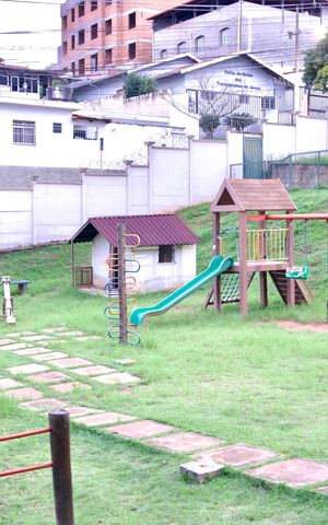 Apartamento à venda com 97m², 2 quartos e 1 vaga Apartamento à venda com 97m², 2 quartos e 1 vagaÁrea Comum - Playground