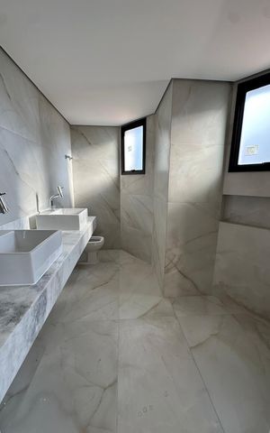 Casa à venda com 120m², 4 quartos e 3 vagas