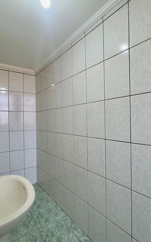 Casa para alugar com 80m², 2 quartos e sem vaga Casa para alugar com 80m², 2 quartos e sem vagaBanheiro