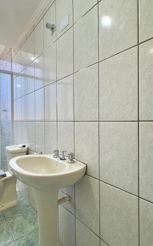 Casa para alugar com 80m², 2 quartos e sem vaga Casa para alugar com 80m², 2 quartos e sem vagaBanheiro