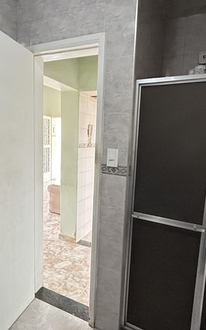 Casa à venda com 50m², 2 quartos e sem vagaBanheiro