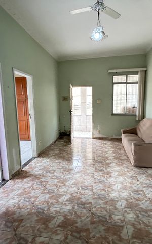 Casa à venda com 50m², 2 quartos e sem vagaSala
