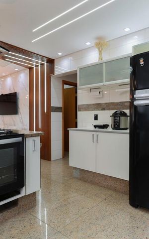 Apartamento à venda com 250m², 4 quartos e 5 vagas Apartamento à venda com 250m², 4 quartos e 5 vagasCozinha