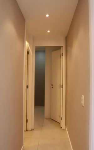 Apartamento à venda com 46m², 2 quartos e 1 vaga Apartamento à venda com 46m², 2 quartos e 1 vagaCorredor