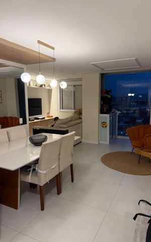 Apartamento à venda com 64m², 2 quartos e 1 vagaSala