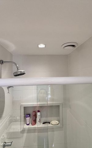 Apartamento à venda com 80m², 2 quartos e 1 vaga Apartamento à venda com 80m², 2 quartos e 1 vagaBanheiro do Quarto 1