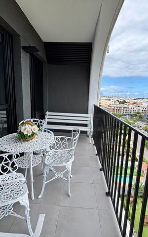 Apartamento à venda com 80m², 2 quartos e 1 vaga Apartamento à venda com 80m², 2 quartos e 1 vagaVaranda