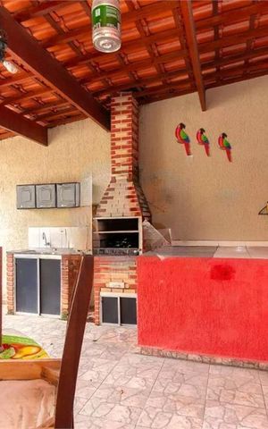 Casa à venda com 145m², 4 quartos e 2 vagas