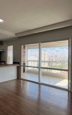 Apartamento à venda com 125m², 3 quartos e 2 vagas Apartamento à venda com 125m², 3 quartos e 2 vagasSala