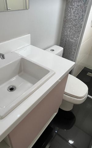 Apartamento à venda com 125m², 3 quartos e 2 vagas Apartamento à venda com 125m², 3 quartos e 2 vagasBanheiro da Suíte 2