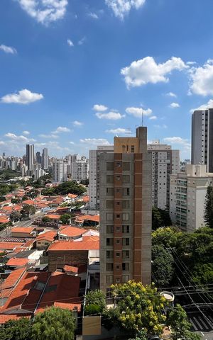 Apartamento à venda com 125m², 3 quartos e 2 vagas Apartamento à venda com 125m², 3 quartos e 2 vagasVista da Sacada