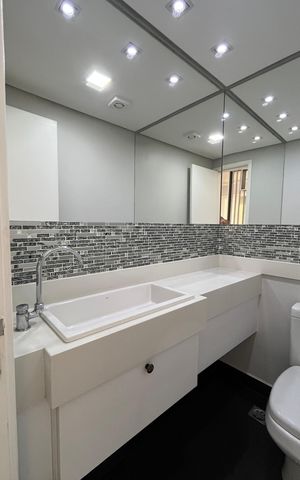 Apartamento à venda com 125m², 3 quartos e 2 vagas Apartamento à venda com 125m², 3 quartos e 2 vagasLavabo
