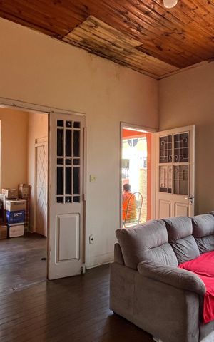 Casa à venda com 327m², 3 quartos e 1 vaga