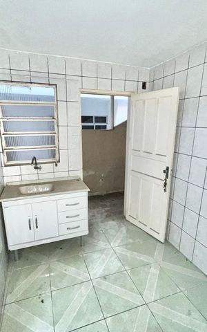 Casa para alugar com 300m², 4 quartos e 2 vagas