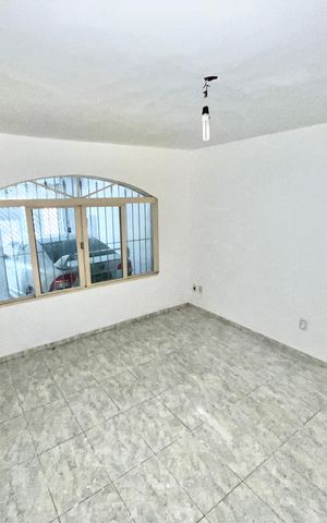 Casa para alugar com 300m², 4 quartos e 2 vagas
