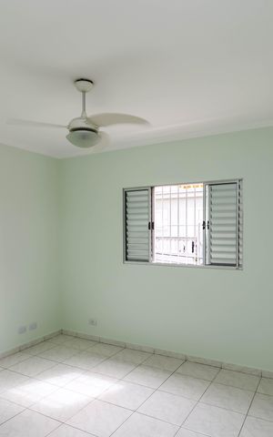 Casa à venda com 295m², 4 quartos e 2 vagas Casa à venda com 295m², 4 quartos e 2 vagasQuarto 3