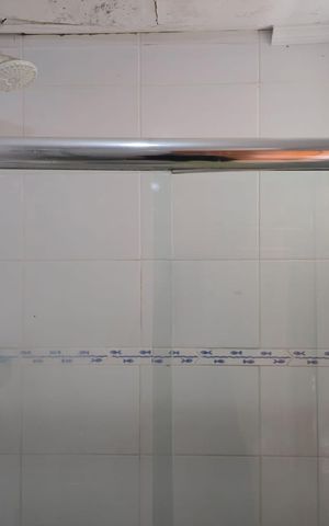 Casa à venda com 134m², 3 quartos e 2 vagas Casa à venda com 134m², 3 quartos e 2 vagasBanheiro Social 02