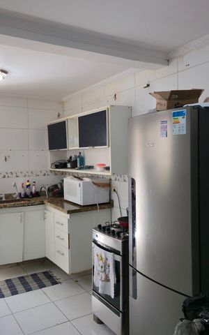Casa à venda com 134m², 3 quartos e 2 vagas Casa à venda com 134m², 3 quartos e 2 vagasCozinha