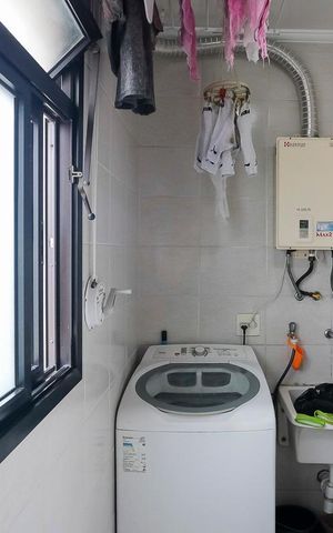 Apartamento à venda com 100m², 3 quartos e 2 vagasÁrea de serviço