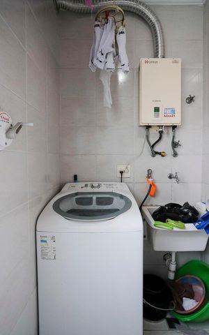 Apartamento à venda com 100m², 3 quartos e 2 vagasÁrea de serviço