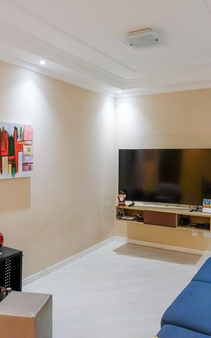 Apartamento à venda com 100m², 3 quartos e 2 vagasSala