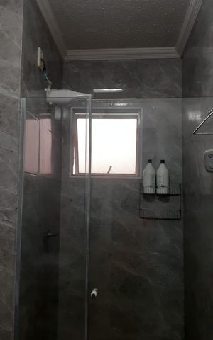 Apartamento à venda com 42m², 2 quartos e 1 vaga Apartamento à venda com 42m², 2 quartos e 1 vagaBanheiro
