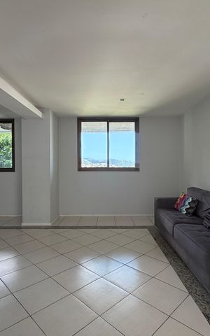 Apartamento à venda com 145m², 3 quartos e 2 vagas Apartamento à venda com 145m², 3 quartos e 2 vagasÁrea comum - Salão de festas