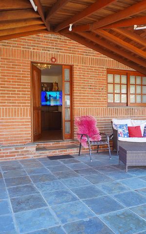 Casa de condomínio à venda com 253m², 3 quartos e 2 vagasGaragem