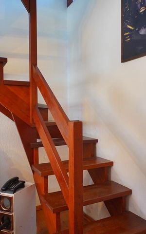 Casa de condomínio à venda com 253m², 3 quartos e 2 vagasAcesso as suites 