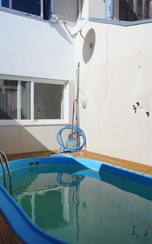 Casa de condomínio à venda com 253m², 3 quartos e 2 vagasPatio e piscina 