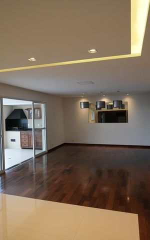 Apartamento à venda com 165m², 3 quartos e 2 vagasSala