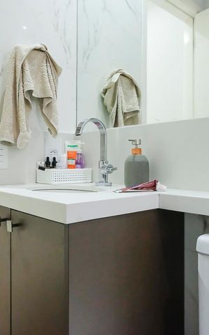 Apartamento à venda com 83m², 3 quartos e 2 vagasBanheiro da suíte