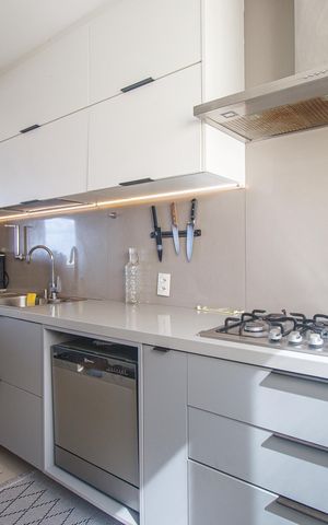Apartamento à venda com 156m², 4 quartos e 2 vagas Apartamento à venda com 156m², 4 quartos e 2 vagasCozinha